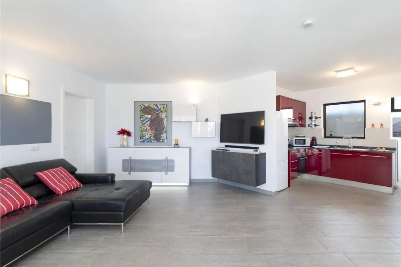 Villa Giorgia By Villa Plus Playa Blanca  Hiszpania